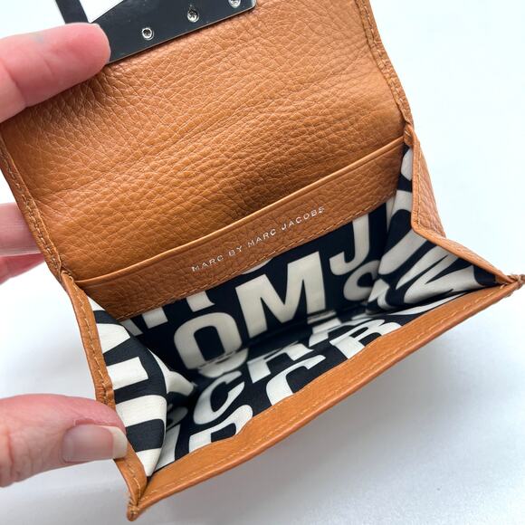 MARC JACOBS Small Leather Wallet Card Case Cognac Brown Turnlock SLG - Picture 6 of 10